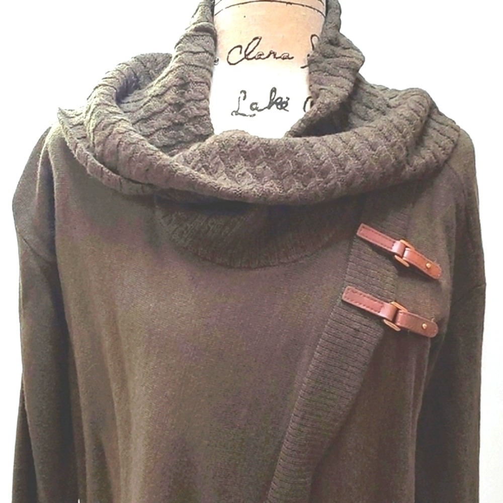 Green Boho 100% Merino Wool Poncho Sweater Neutral Warm Cozy Knit Sz.S/M